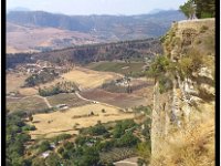 2012 09 21 2466-border  Ronda ligt op 715 m aan twee kanten van een kloof.